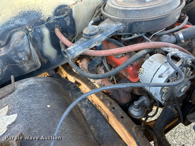 image for item ER8930 1976 Chevrolet K10 pickup truck