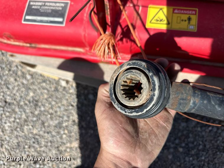 image for item ER8950 Massey Ferguson 1705 mower deck