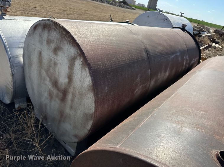 image for item ER8985 (5) fuel tanks