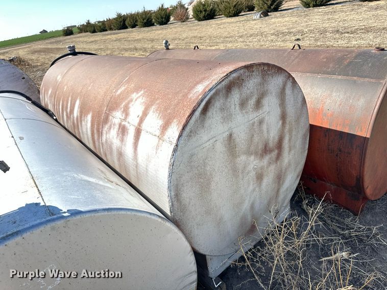 image for item ER8985 (5) fuel tanks