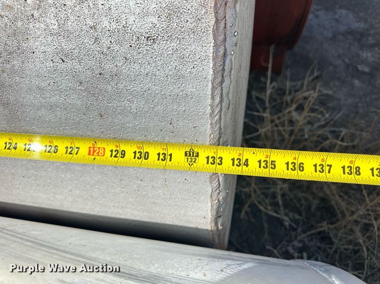 image for item ER8985 (5) fuel tanks