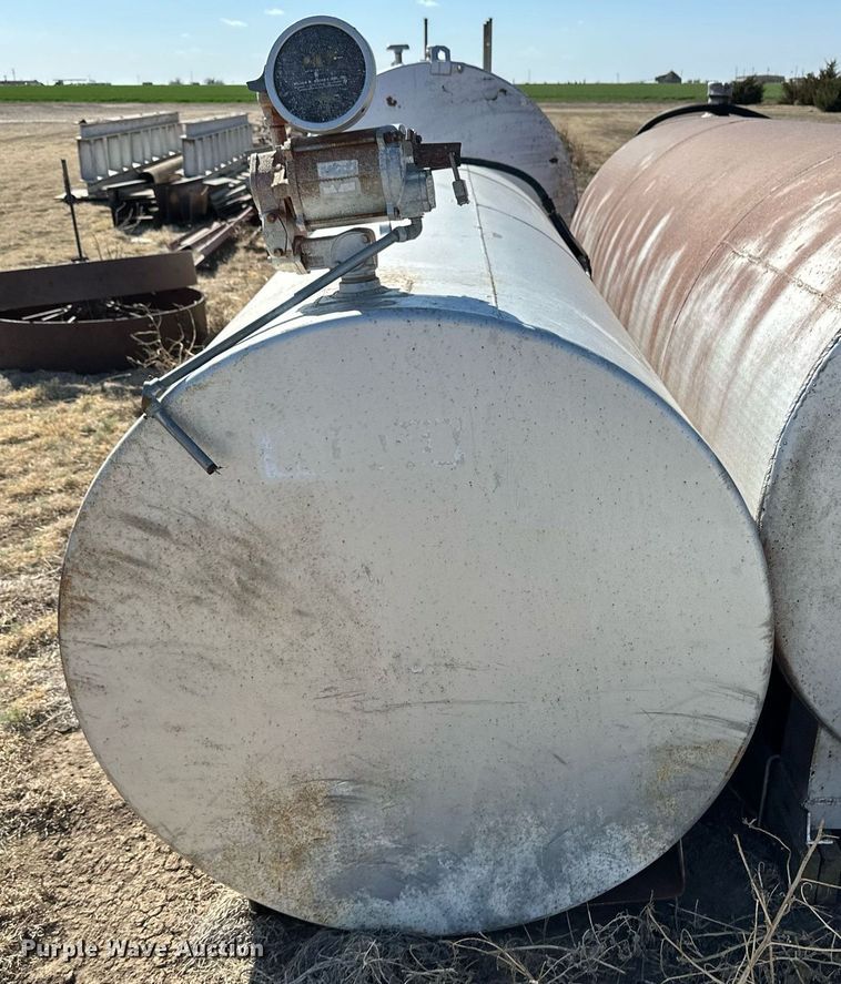 image for item ER8985 (5) fuel tanks