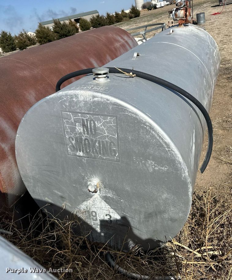image for item ER8985 (5) fuel tanks