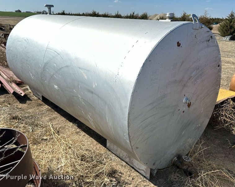 image for item ER8985 (5) fuel tanks