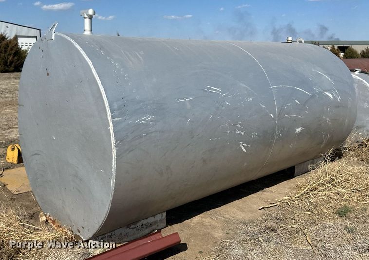 image for item ER8985 (5) fuel tanks