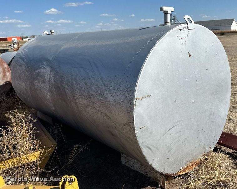 image for item ER8985 (5) fuel tanks