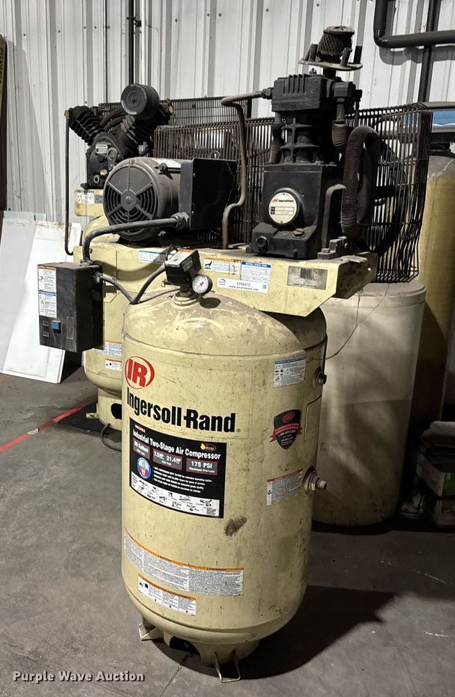 image for item LH9472 Ingersoll Rand TS7NT7.5 air compressor