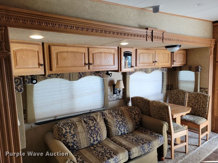 image for item NB9843 2011 Heartland Big Horn camper