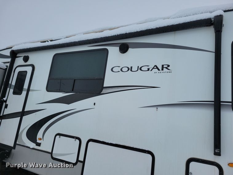 image for item NB9877 2023 Keystone Cougar camper