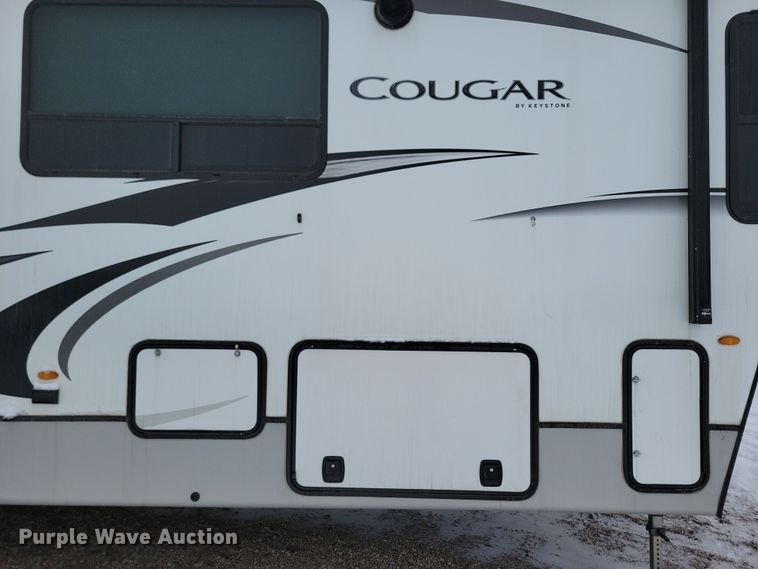 image for item NB9877 2023 Keystone Cougar camper