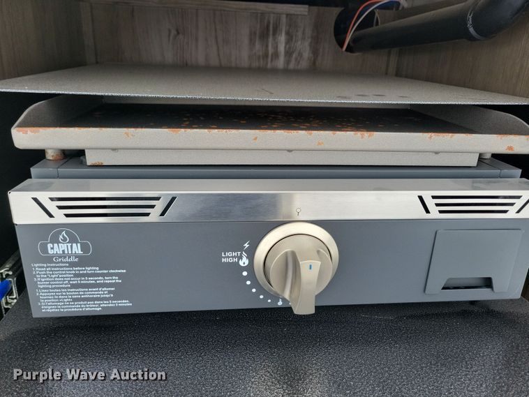 image for item NB9877 2023 Keystone Cougar camper