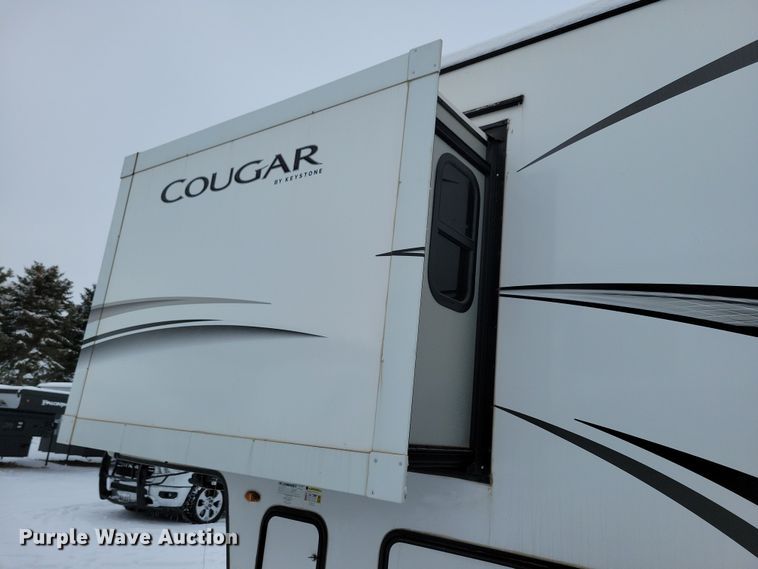 image for item NB9877 2023 Keystone Cougar camper