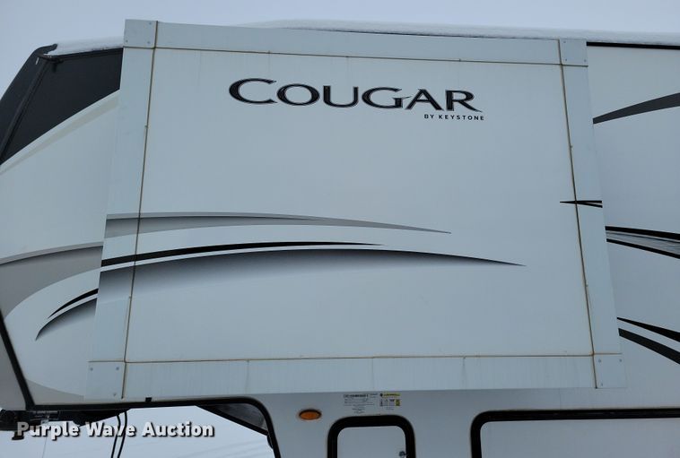 image for item NB9877 2023 Keystone Cougar camper