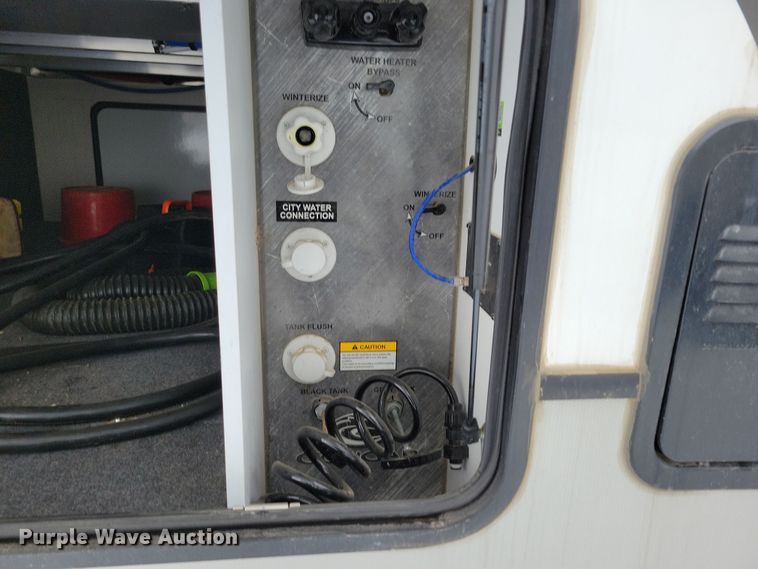 image for item NB9877 2023 Keystone Cougar camper