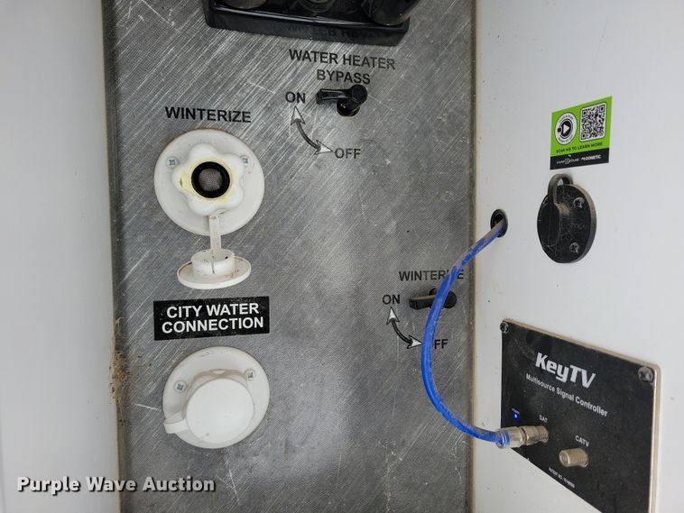 image for item NB9877 2023 Keystone Cougar camper