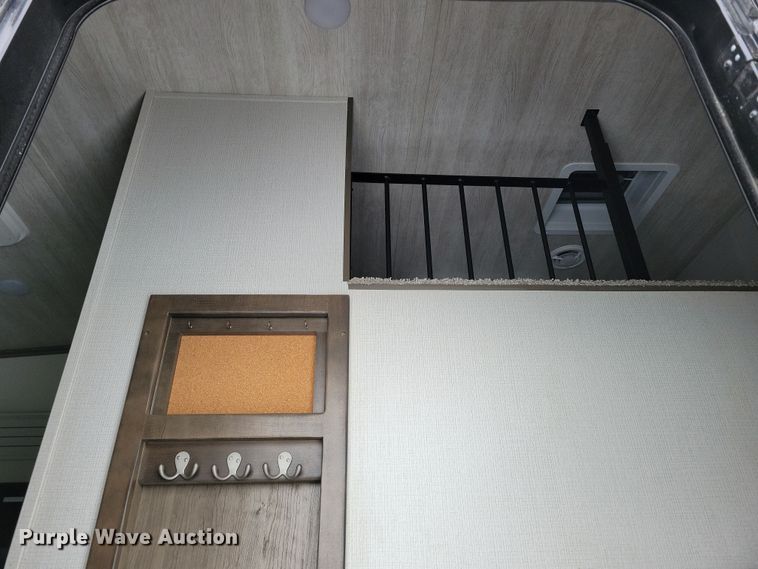 image for item NB9877 2023 Keystone Cougar camper