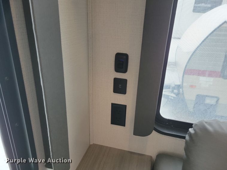 image for item NB9877 2023 Keystone Cougar camper