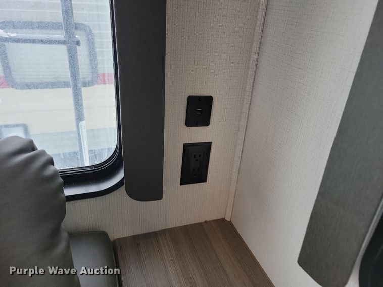 image for item NB9877 2023 Keystone Cougar camper