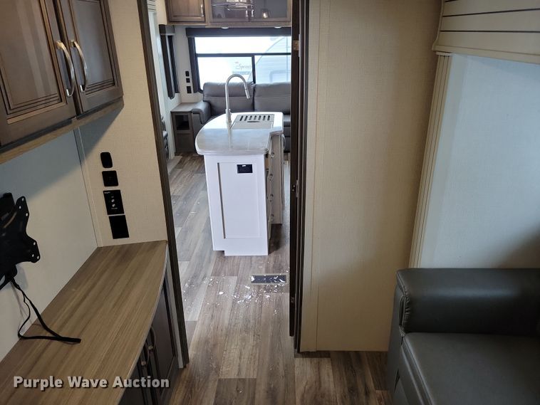 image for item NB9877 2023 Keystone Cougar camper