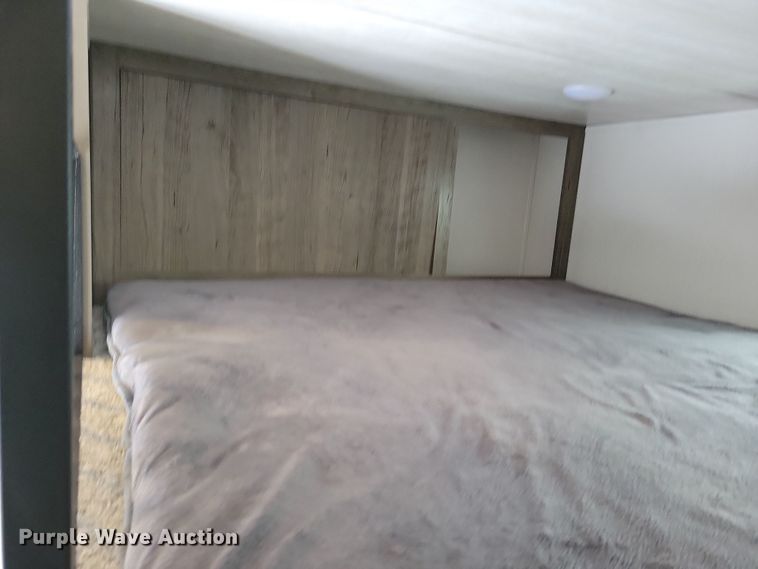 image for item NB9877 2023 Keystone Cougar camper