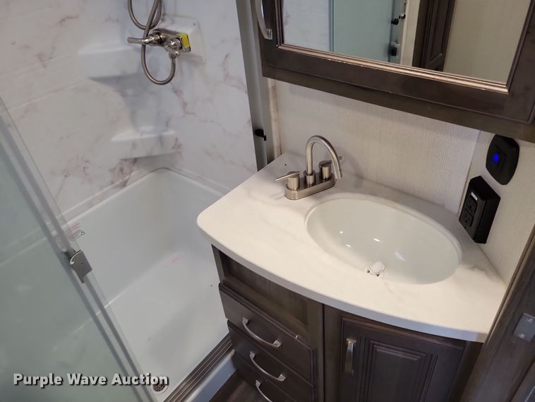 image for item NB9877 2023 Keystone Cougar camper