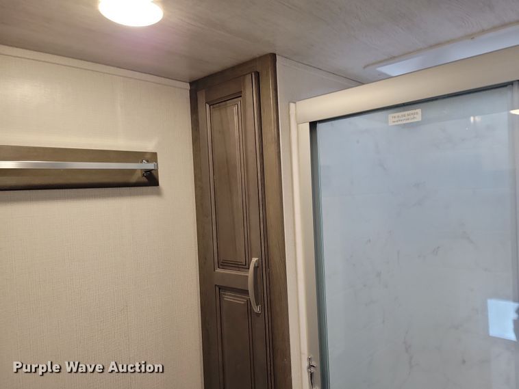 image for item NB9877 2023 Keystone Cougar camper