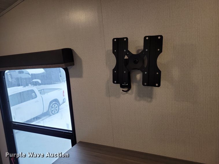 image for item NB9877 2023 Keystone Cougar camper