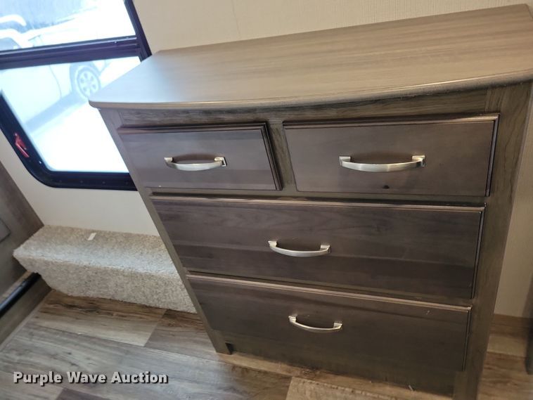 image for item NB9877 2023 Keystone Cougar camper