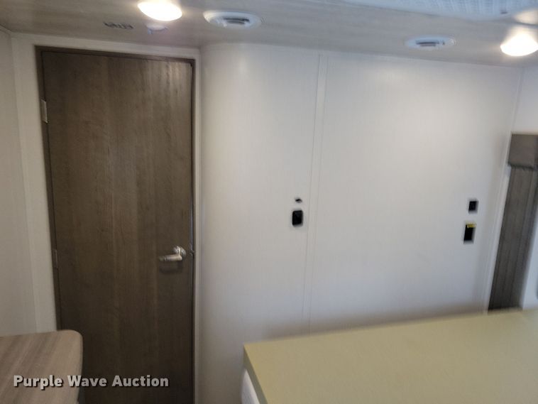 image for item NB9877 2023 Keystone Cougar camper