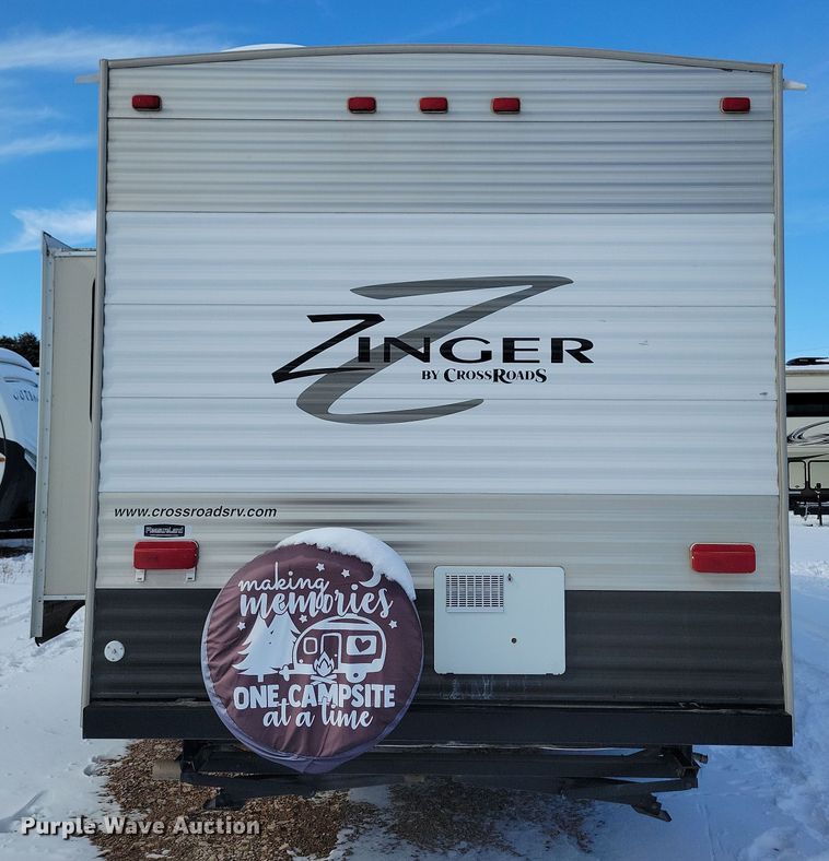 image for item NB9881 2014 CrossRoads Zinger camper