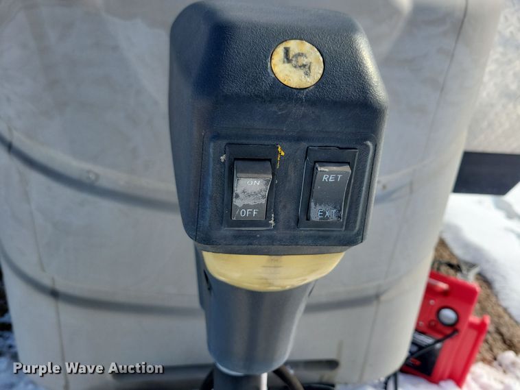 image for item NB9881 2014 CrossRoads Zinger camper