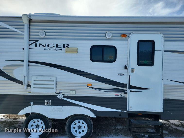 image for item NB9881 2014 CrossRoads Zinger camper