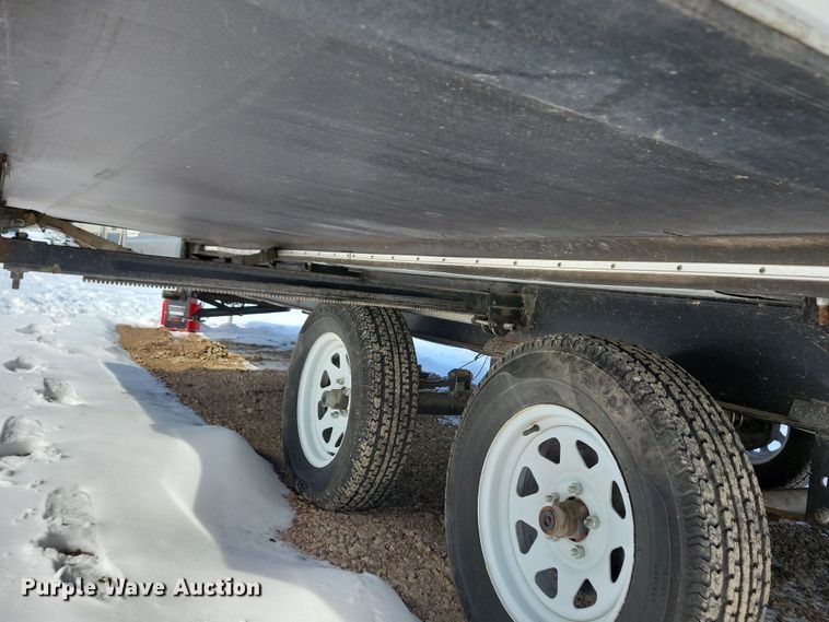 image for item NB9881 2014 CrossRoads Zinger camper