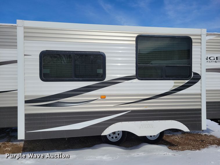 image for item NB9881 2014 CrossRoads Zinger camper