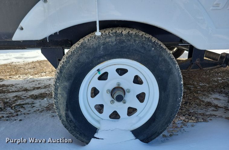 image for item NB9881 2014 CrossRoads Zinger camper