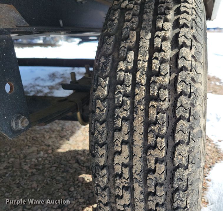 image for item NB9881 2014 CrossRoads Zinger camper