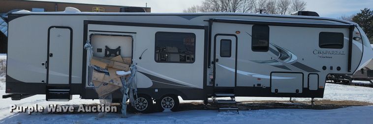 image for item NB9882 2019 Forest River Coachman Chaparral camper