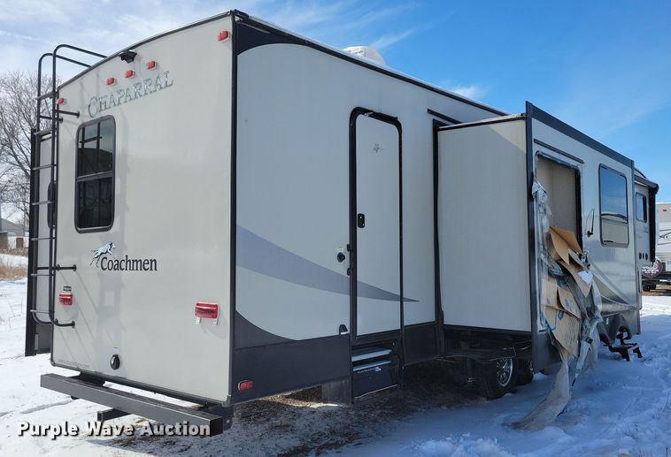 image for item NB9882 2019 Forest River Coachman Chaparral camper