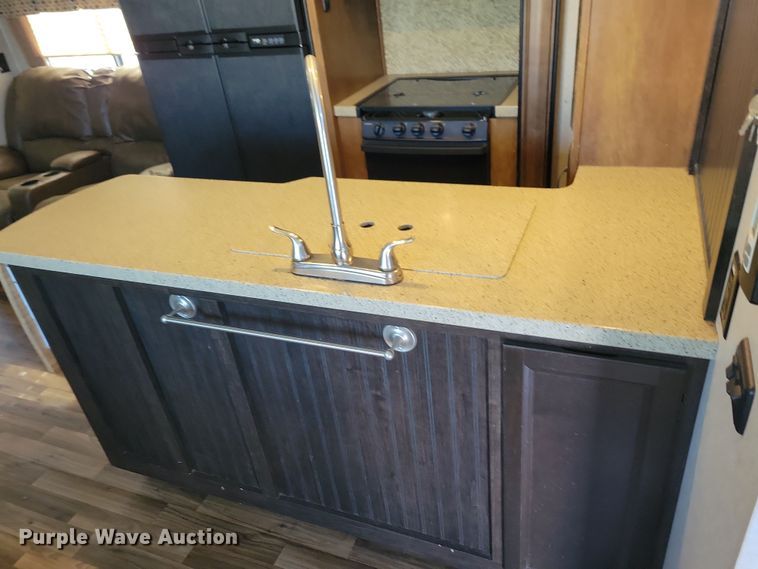 image for item NB9882 2019 Forest River Coachman Chaparral camper