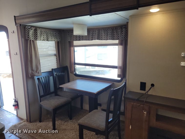 image for item NB9882 2019 Forest River Coachman Chaparral camper