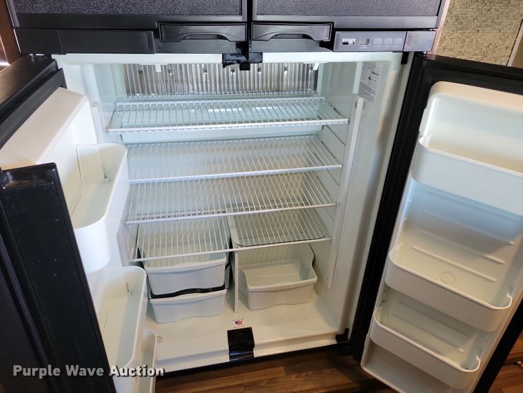 image for item NB9882 2019 Forest River Coachman Chaparral camper