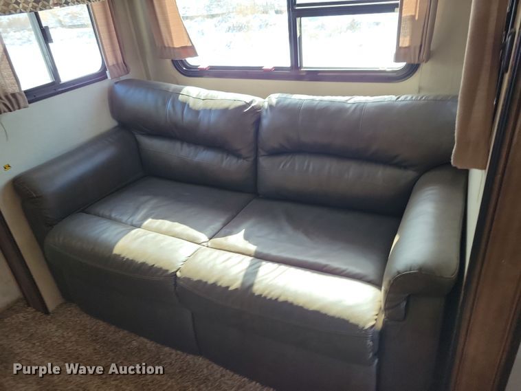 image for item NB9882 2019 Forest River Coachman Chaparral camper