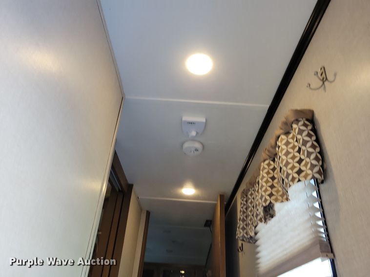 image for item NB9882 2019 Forest River Coachman Chaparral camper