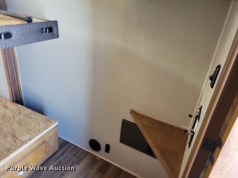 image for item NB9882 2019 Forest River Coachman Chaparral camper