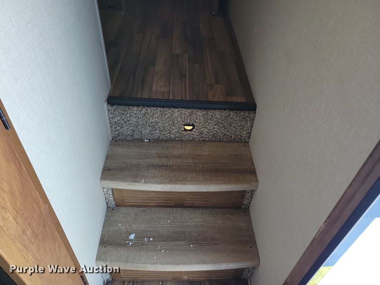 image for item NB9882 2019 Forest River Coachman Chaparral camper