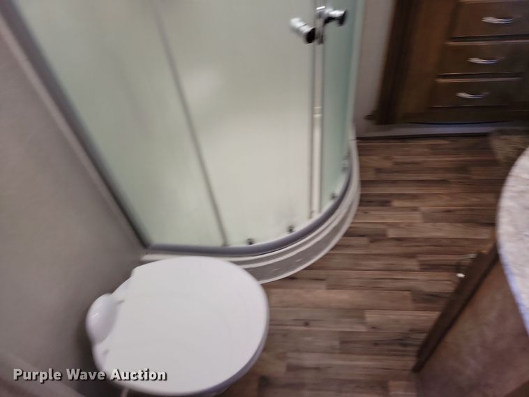 image for item NB9882 2019 Forest River Coachman Chaparral camper