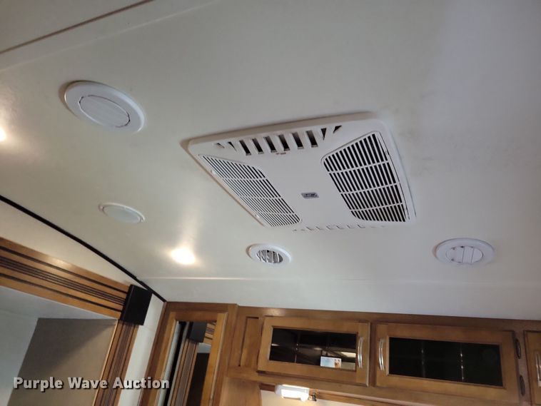 image for item NB9882 2019 Forest River Coachman Chaparral camper