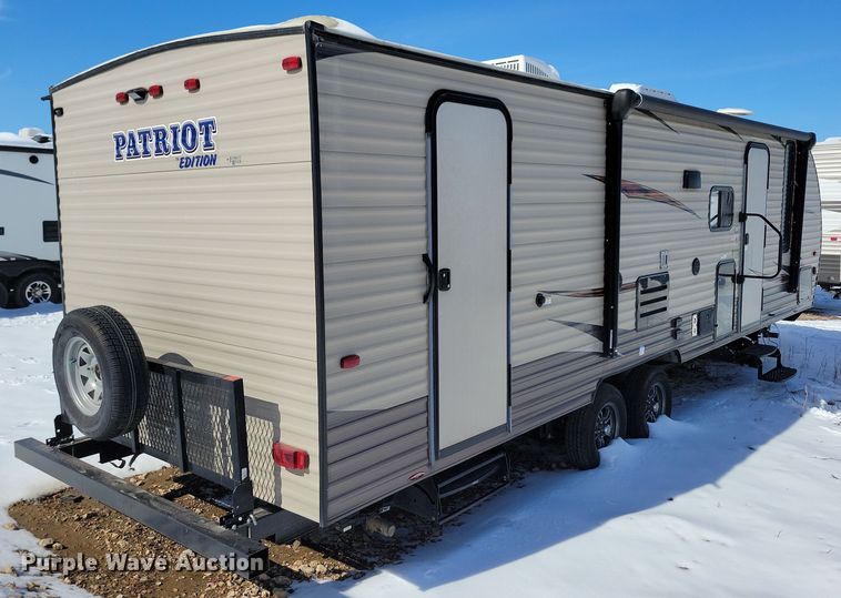 image for item NB9884 2017 Forest River Patriot camper