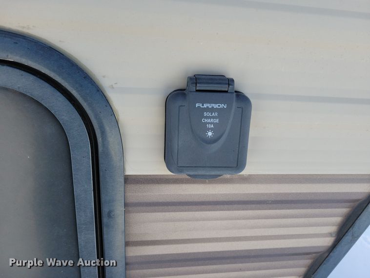 image for item NB9884 2017 Forest River Patriot camper