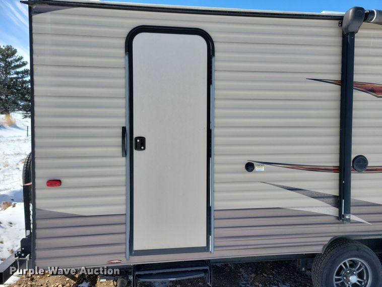 image for item NB9884 2017 Forest River Patriot camper